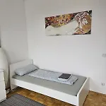 Innenstadt-sueden - & Teilweise Mit Aufzug Daire *