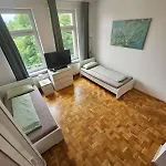 Innenstadt-sueden - & Teilweise Mit Aufzug Daire *