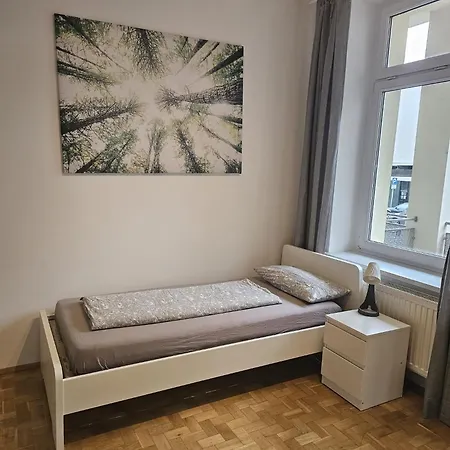 Apartment Suedliche Innenstadt- Mit Aufzug