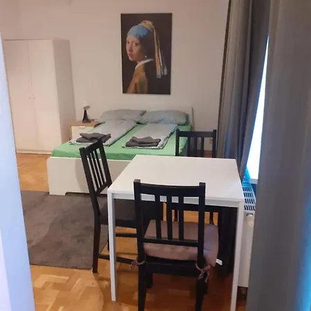 Suedliche Innenstadt- Mit Aufzug Apartment