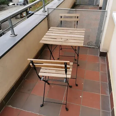 Suedliche Innenstadt- Mit Aufzug Lägenhet