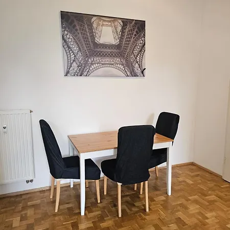 Innenstadt-sueden - & Teilweise Mit Aufzug Apartment
