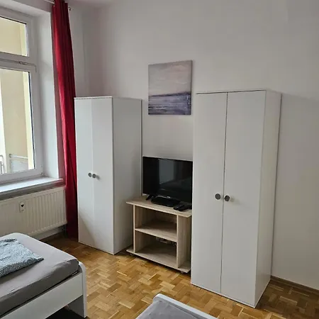 Innenstadt-sueden - & Teilweise Mit Aufzug Lejlighed *