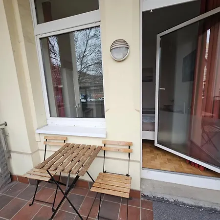 Lejlighed Innenstadt-sueden - & Teilweise Mit Aufzug Leipzig