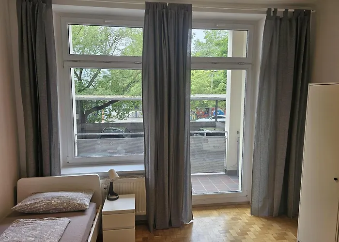 Innenstadt-sueden - & Teilweise Mit Aufzug * Lipsko