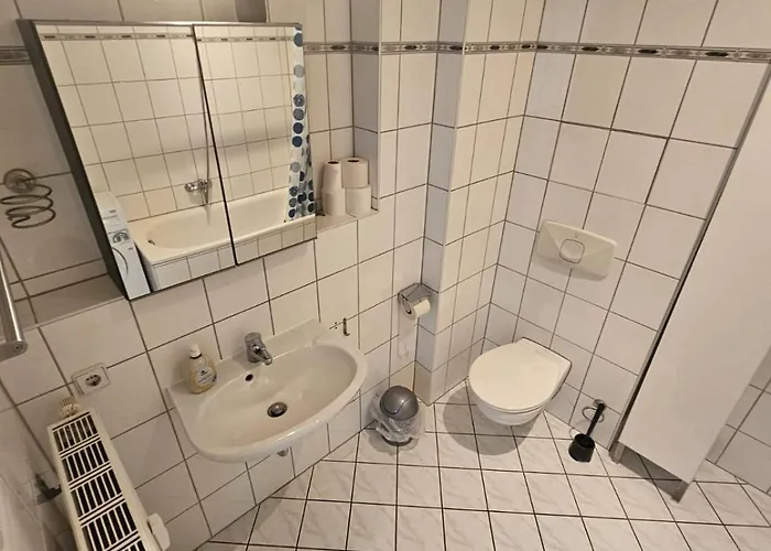 Innenstadt-sueden - & Teilweise Mit Aufzug * Lipsko