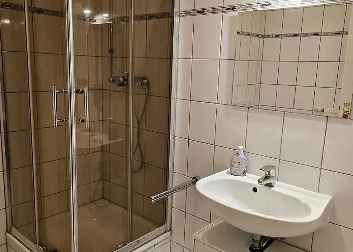 Innenstadt-sueden - & Teilweise Mit Aufzug * Lipsko